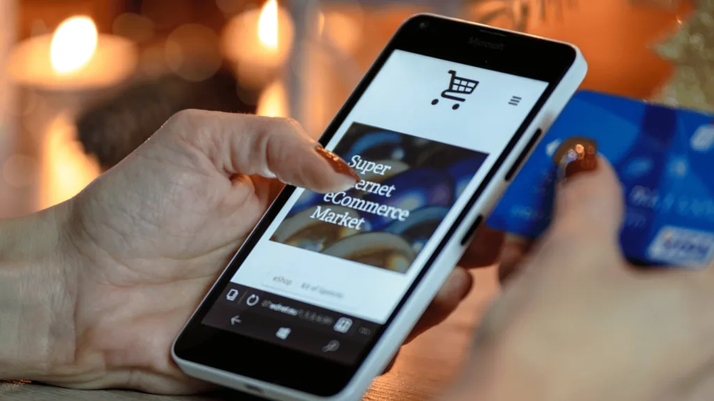 Customer purchasing from an online store during the holiday shopping season