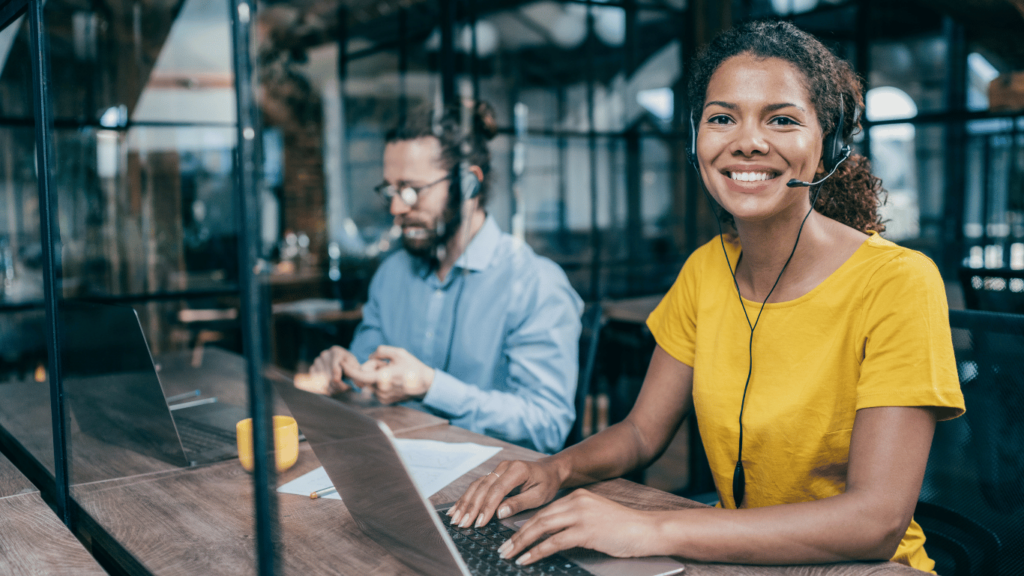 Two people talking in a chat window, discussing customer support