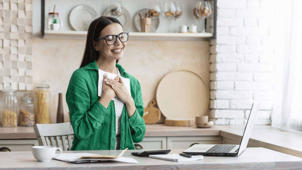 Online shopper checking out a personalized offer